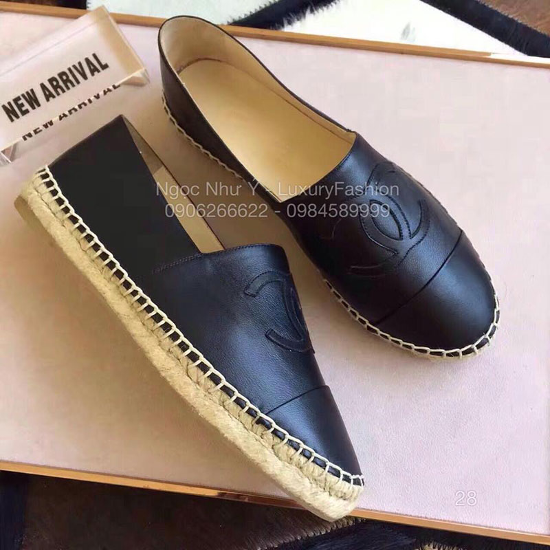 Giày bệt Chanel màu đen cao cấp