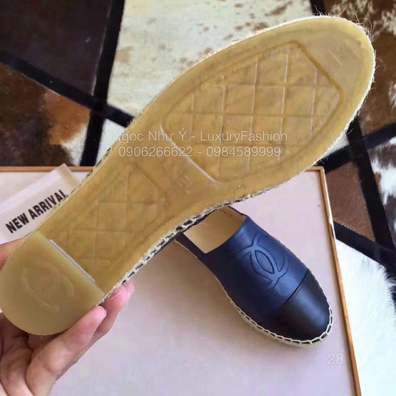 Giày bệt Chanel màu xanh cao cấp GBC0004