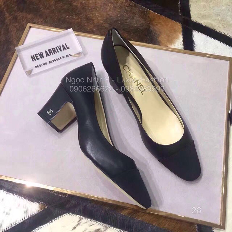 Sandal Chanel cao gót 5 cm, màu đen cao cấp