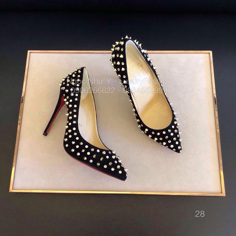 Sandal Louboutin cao gót da cừu lộn đinh tán