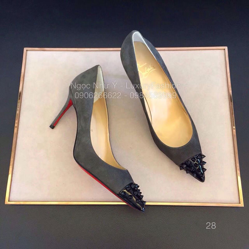 Giày cao gót Louboutin da nhám màu xanh đen đinh tán