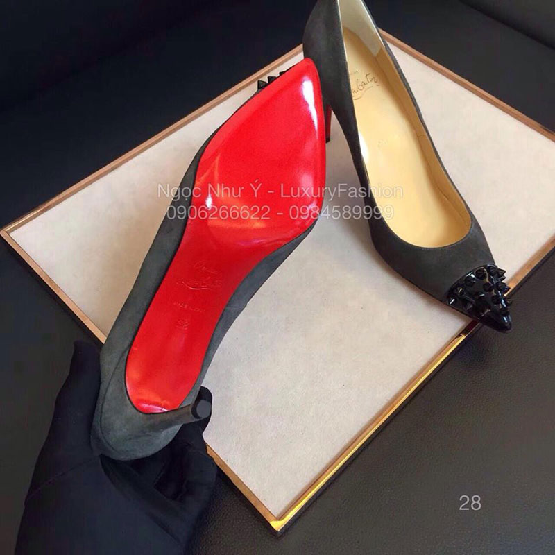 Giày cao gót Louboutin da nhám màu xanh đen đinh tán