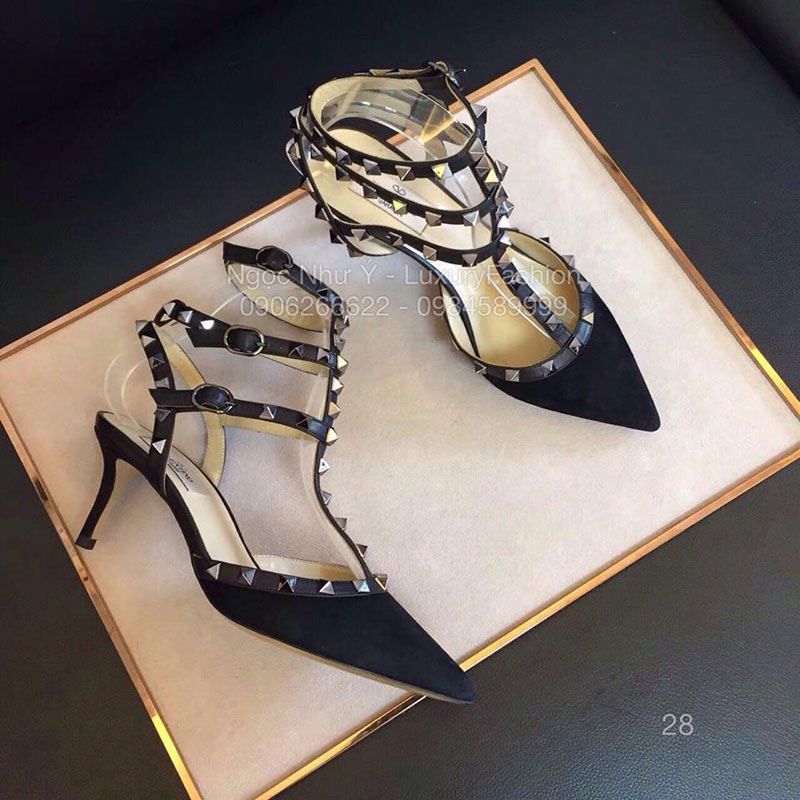 Sandal Valentino cao gót da bóng màu đen