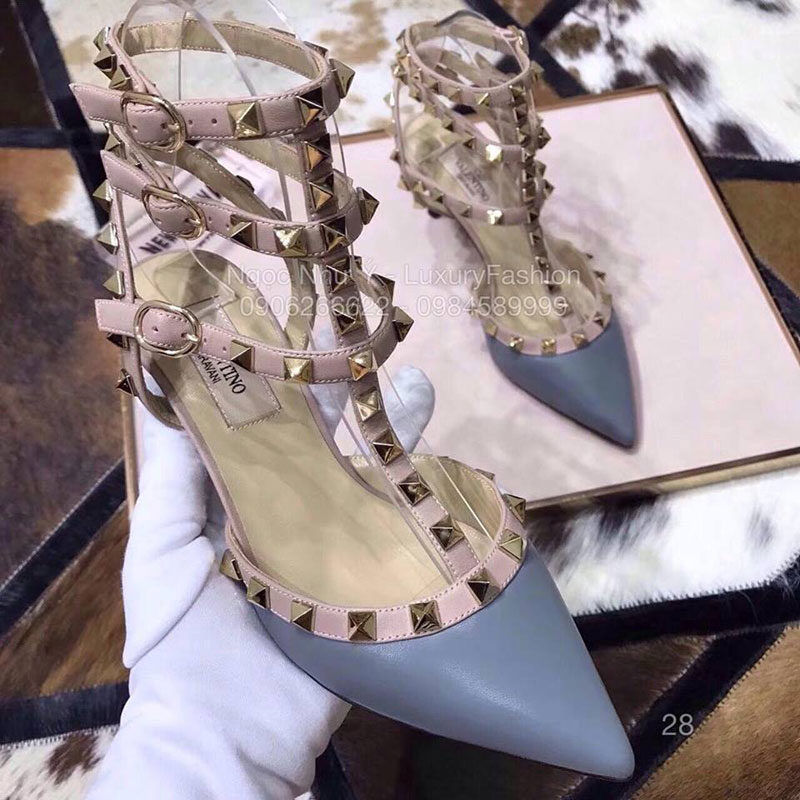Sandal Valentino cao gót da bóng màu xanh cô ban nhạt