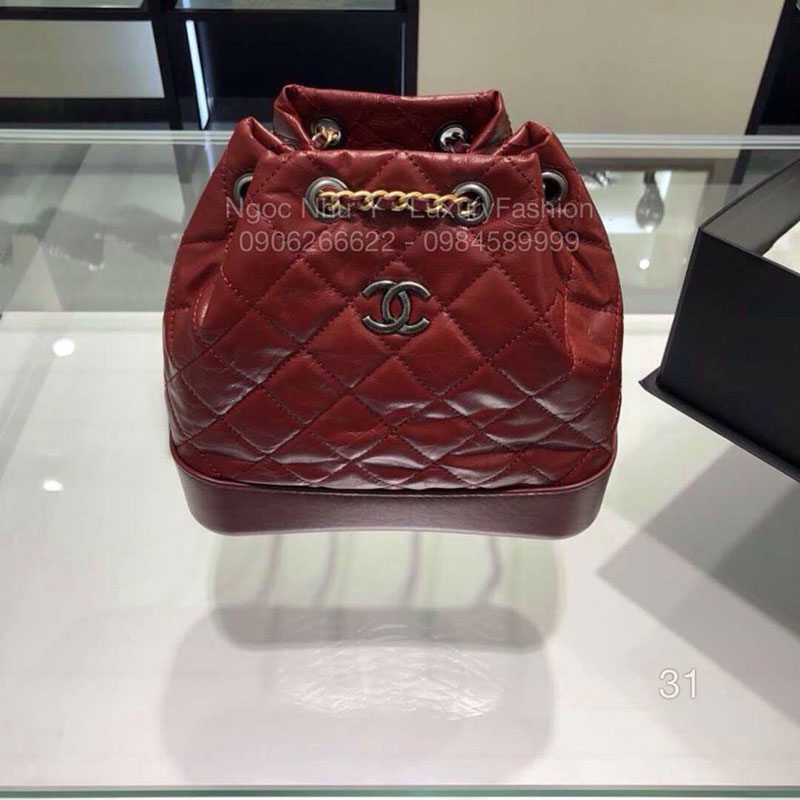 Balo Chanel Gabrielle màu đỏ mận
