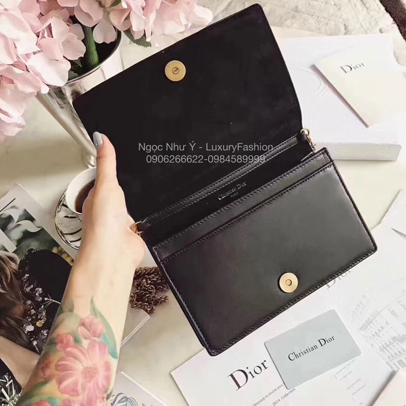 Ví Diorama Clutch màu đen