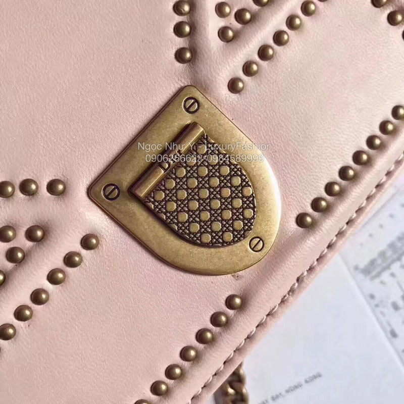 Ví Diorama Clutch màu hồng