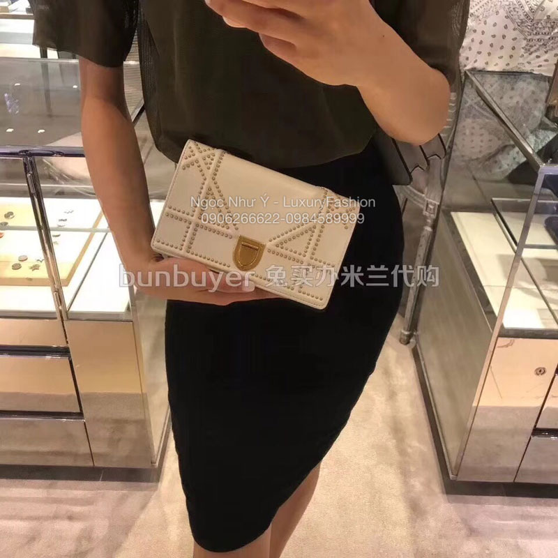 Ví Diorama Clutch màu trắng