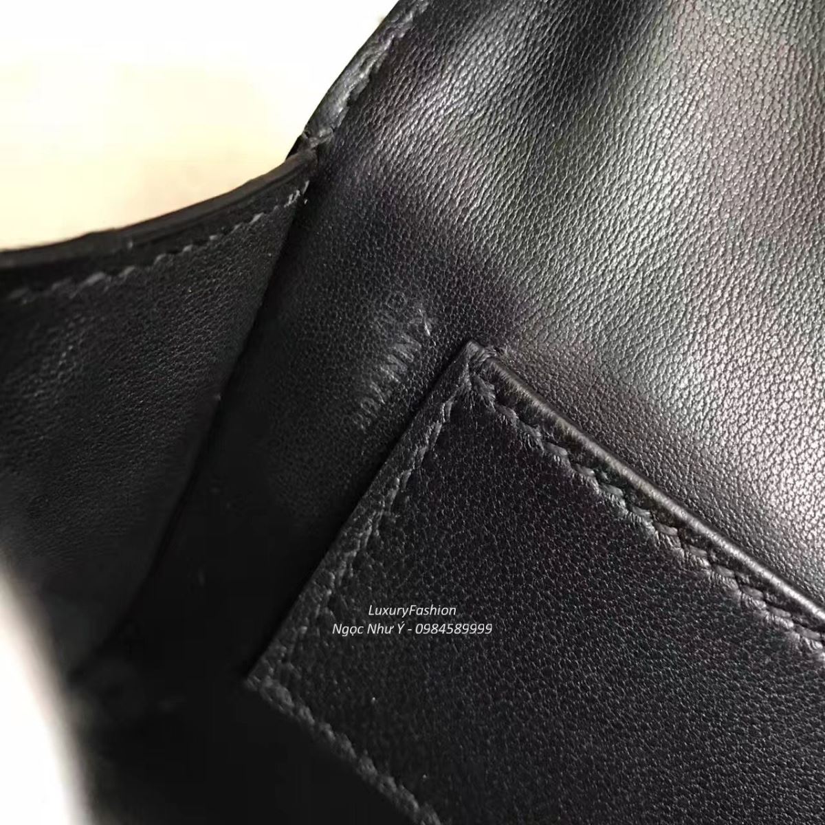 Ví Hermes Egee da cá sấu màu Black Gold Key