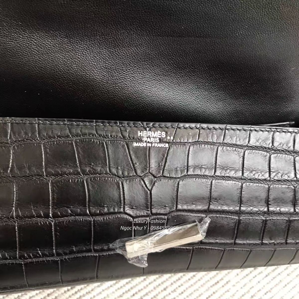 Ví Hermes Egee da cá sấu màu Black Silver Key