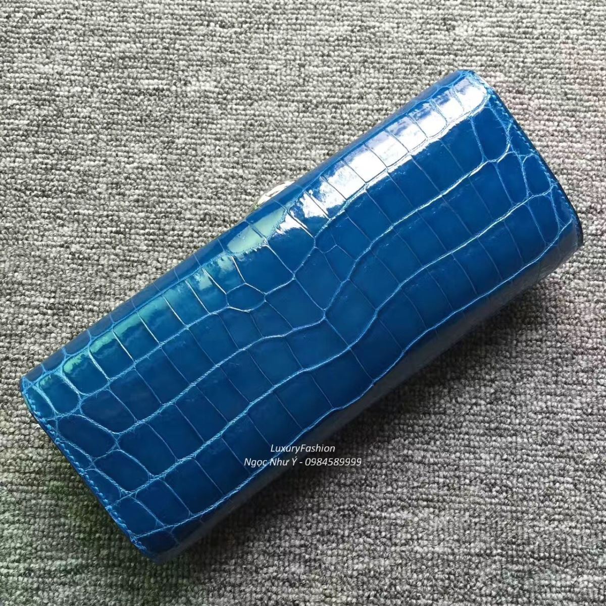 Ví Hermes Egee da cá sấu màu Blue Izmir