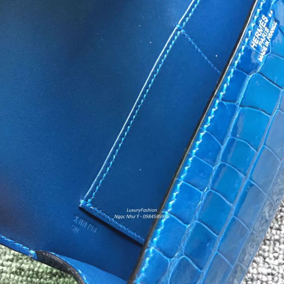 Ví Hermes Egee da cá sấu màu Blue Izmir
